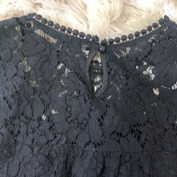 (M)🌷🔥Zac & Rachel🔥🌷Masikini Lace Top Ptp 18.5"× L23" - Picture 7 of 10